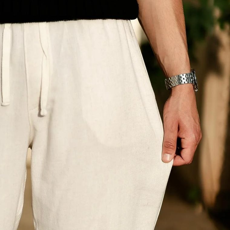 Taille élastiquée avec cordon